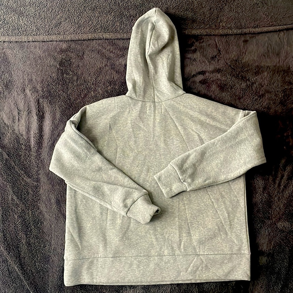Kittenish gray crop top and shorts. Size small. - Picture 2 of 6